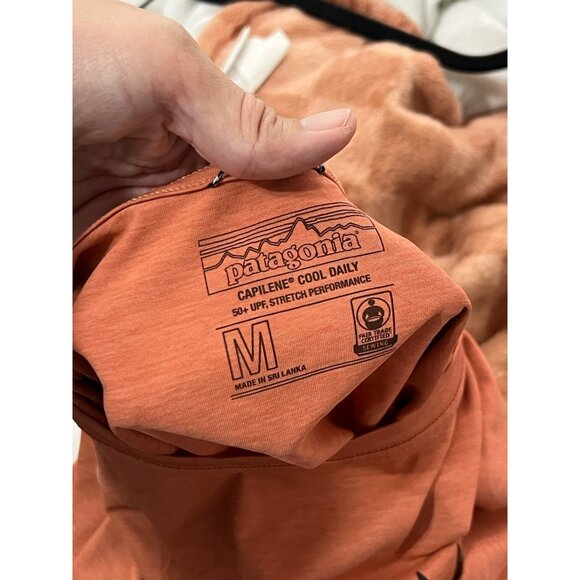 Patagonia Women’s Live Simply Garden Tools Capilene Cool Orange Shirt Medium - Picture 10 of 13